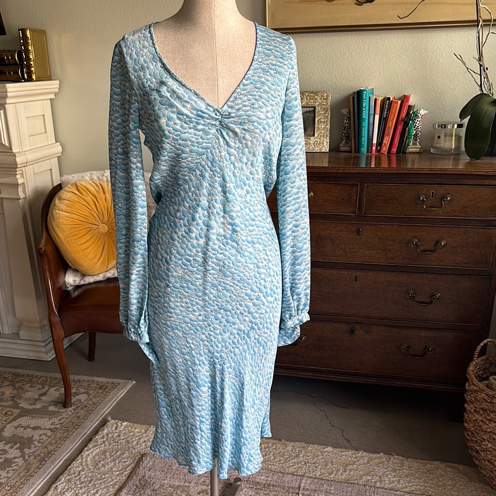 Diane Von Furstenberg vintage aqua Blue Sheath Dress with Bishop Sleeves NWOT